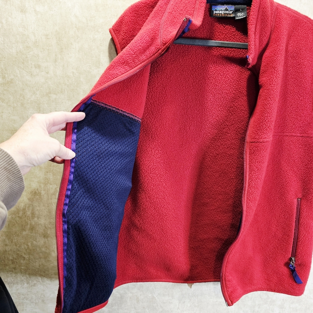 Vtg Patagonia Synchilla Red Full Zip Vest Style 25182 Men's Size L Made USA - Picture 4 of 6